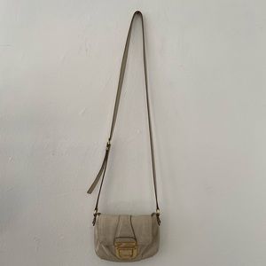 Micheal Kors small cross body